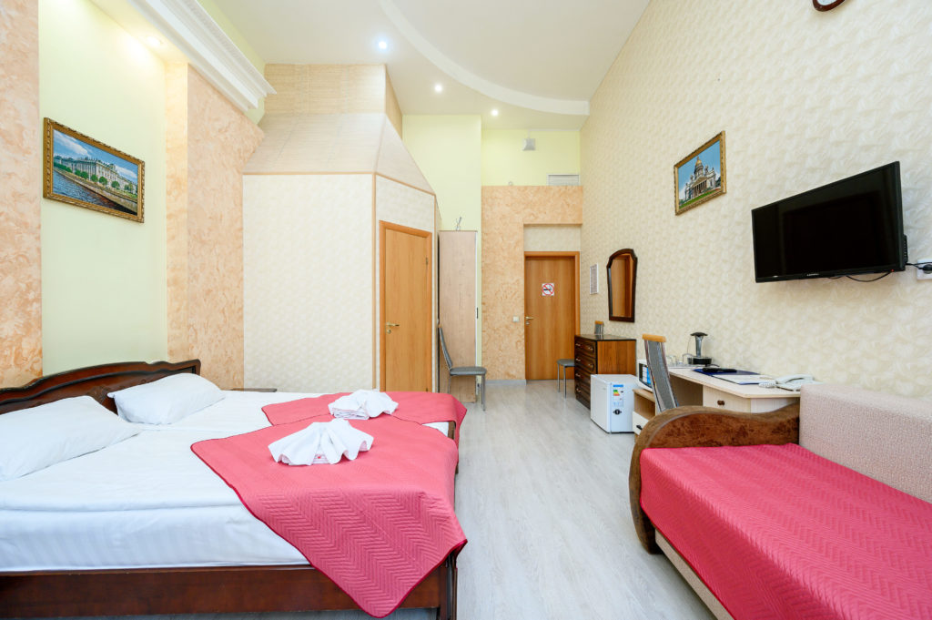 https://hotelnevskiy.ru/comfort_junior_suite